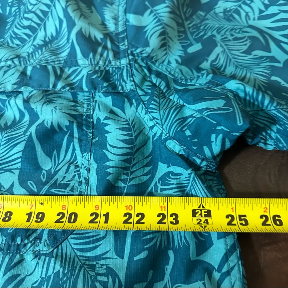 Duluth Trading Shirt Blue Tropical Leaf Vented Fishing CoolPlus Men’s Large - Picture 9 of 9